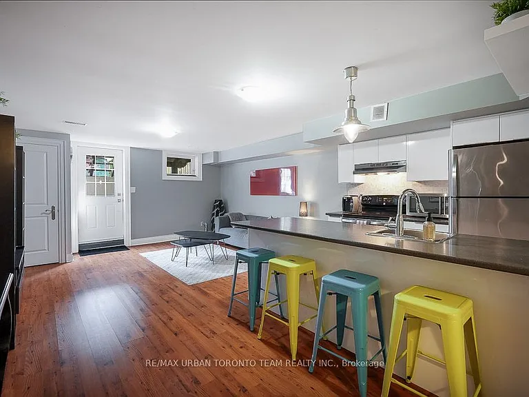 21A Grove Ave — Photo 28