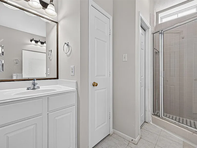 2502 Rosebluff Ct — Photo 44