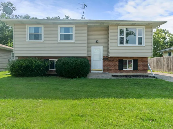 206 2nd Ct, Hobart, IN 46342