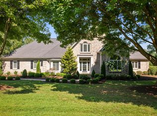 6814 Fairway View Ct, Prospect, KY 40059