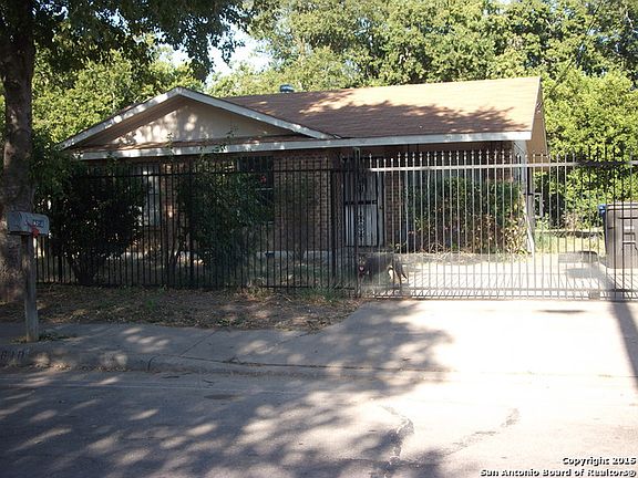 2nd image of 2610 Barney Ave