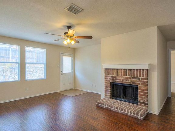 4th image of 13247 Cleburne Dr