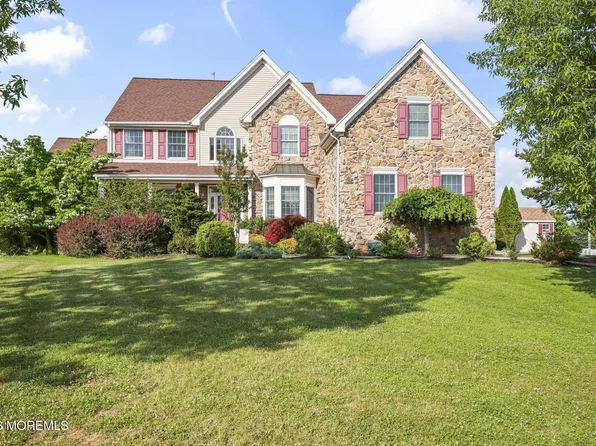 19 Chambry Court, Freehold, NJ 07728