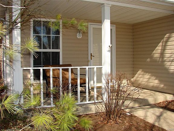 2nd image of 2565 Bridgewood Dr