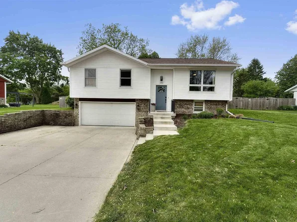340 Walnut Street, Oregon, WI 53575