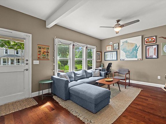 4th image of 2501 S Lenox STREET