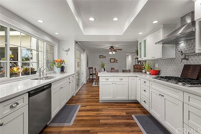 1st image of 1038 E Glendora Ave