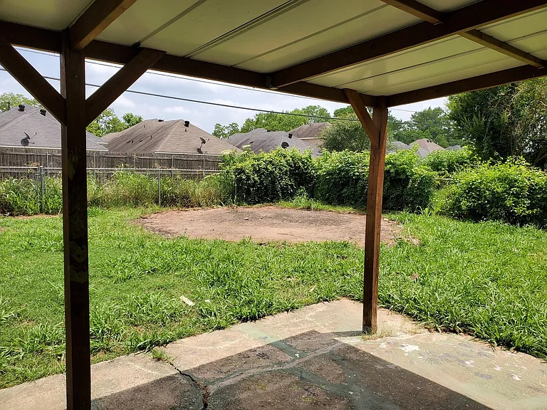 5309 Daffodil St — Photo 4
