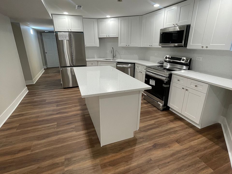 1st image of 6123 N Mozart St #G