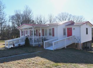 818 Oak St, Bedford, VA 24523