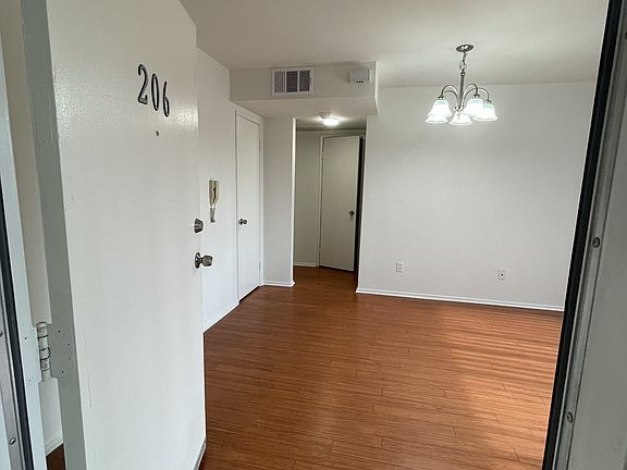 2nd image of 329 W Lomita Ave #11385831