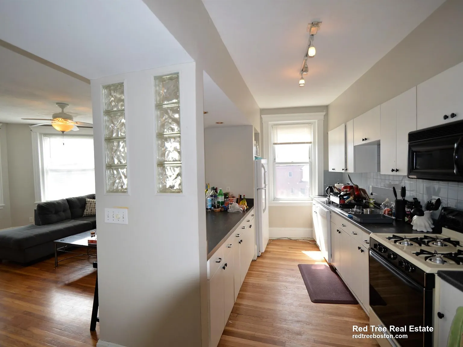 5 bed, 1700 sqft, $6,200 — Photo 2