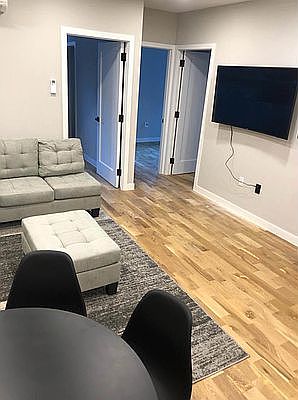 3rd image of 555 E 137th St #201