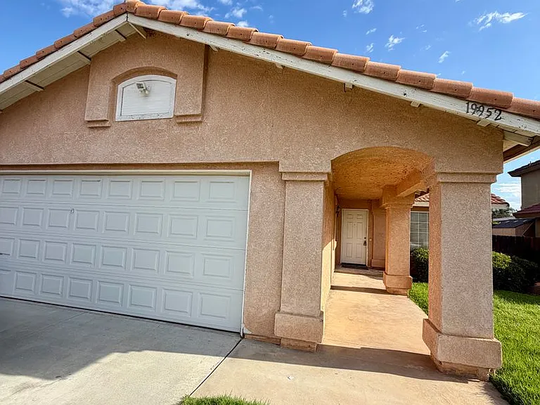 19952 Silvercrest Ln — Photo 12