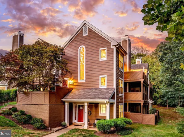 1519 Church Hill Pl, Reston, VA 20194