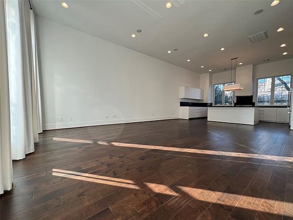 5th image of 11106 Savannah Oaks Ln