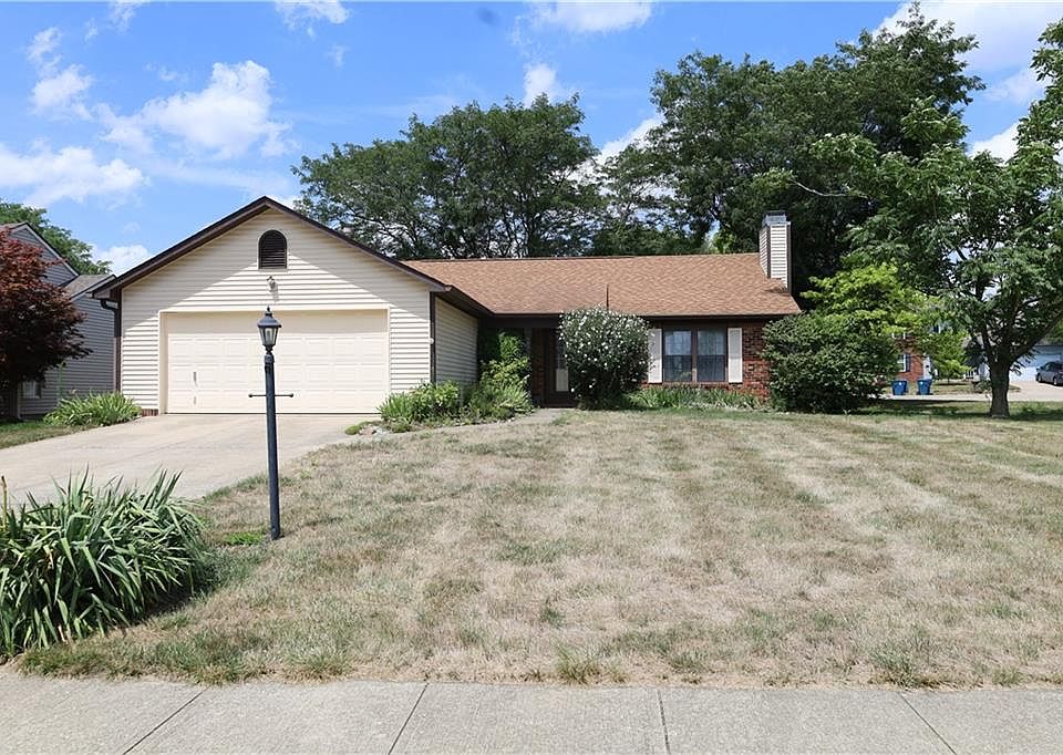 1st image of 10710 Creekside Woods Dr