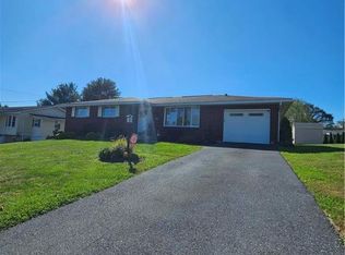 47 Center Rd, Lehighton, PA 18235