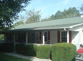 441 White Rock Rd, Jacksboro, TN 37757