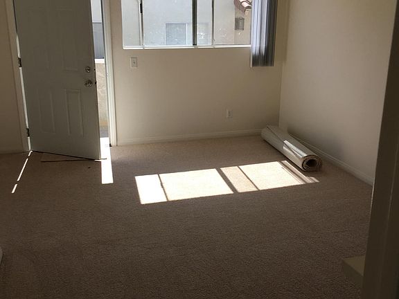 5th image of 2625 S Sepulveda Blvd APT 5