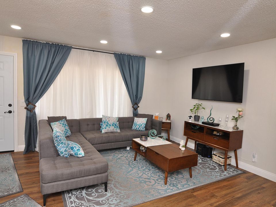 1st image of 1452 E 5th St APT 1