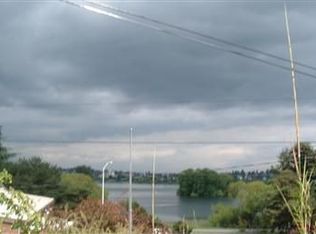 926 N 71st St, Seattle, WA 98103