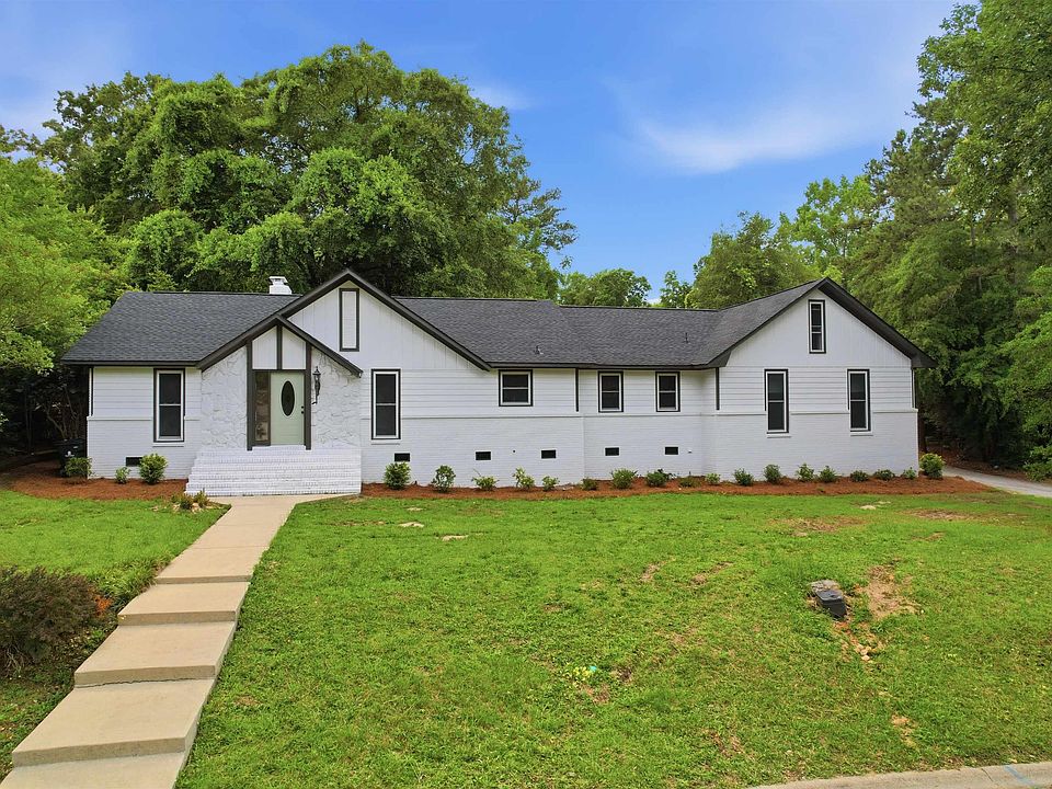 1st image of 200 Timber Ridge Dr