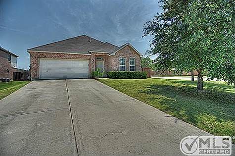 1st image of 1128 Whispering Trail Cir