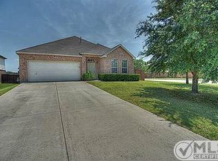 1128 Whispering Trail Cir, Lewisville, TX 75067