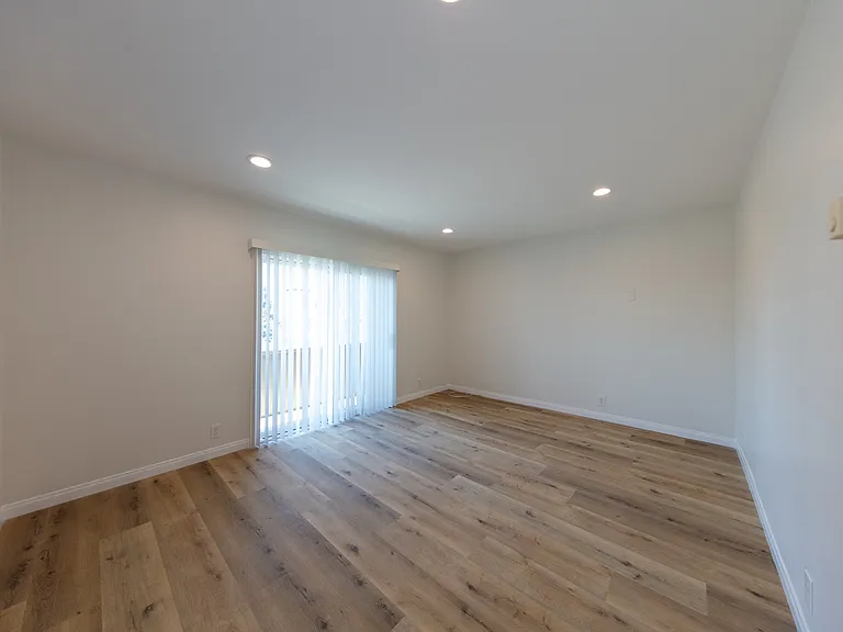 Master from Hallway