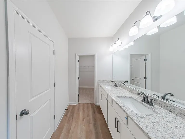 411 Summit View Ln — Photo 11