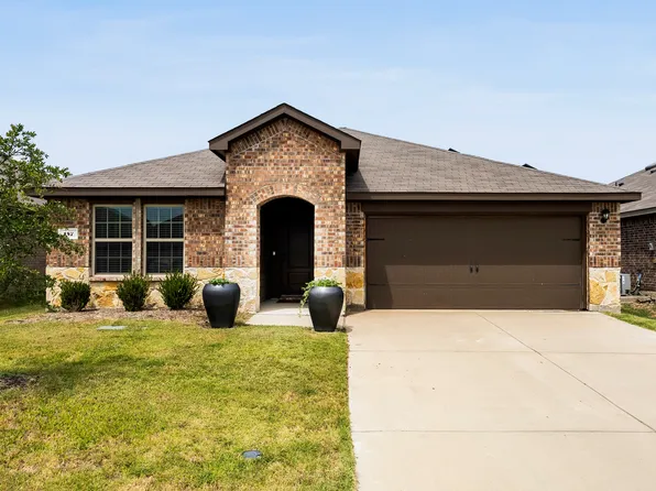 157 Silver Charm Ln, Caddo Mills, TX 75135