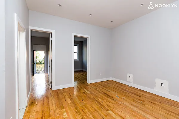 Rented by Nooklyn NYC LLC | media 19