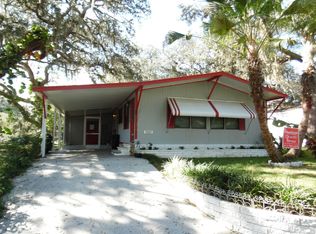 3843 Oakhurst Ln, Zephyrhills, FL 33541