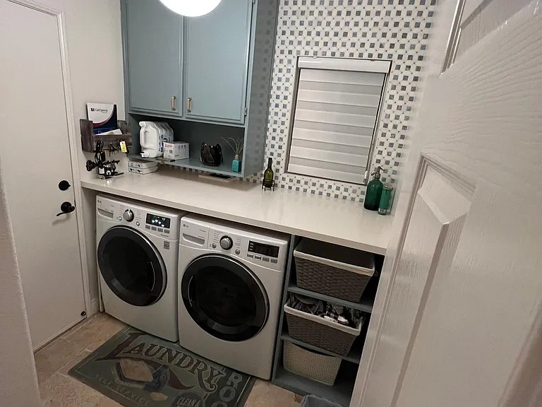 Custom laundry room
