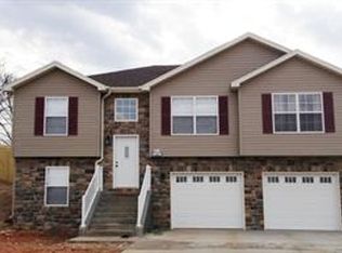 100 Iron Ct, Saint Robert, MO 65583