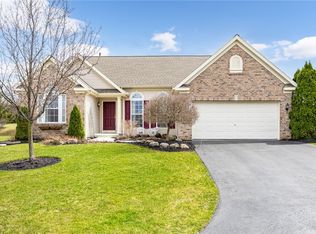 11 Charissa Run, Rochester, NY