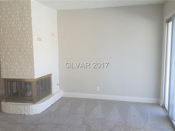 5th image of 6120 Iris Cir