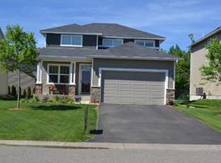 1609 Hackberry Ct, Carver, MN 55315