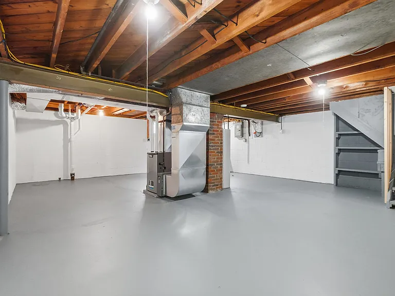 215 McMasters Dr — Photo 21