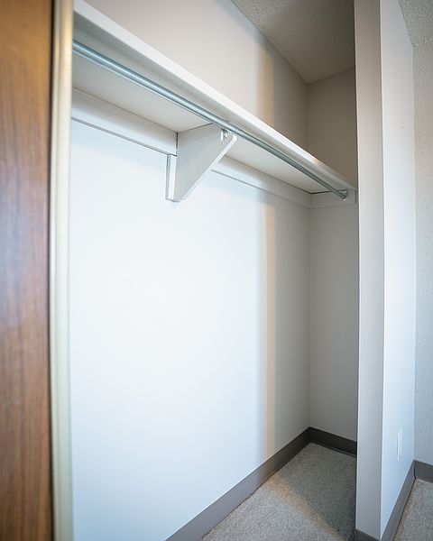 Winnipeg Apartment for rent - 2 Bedrooms — photo 10