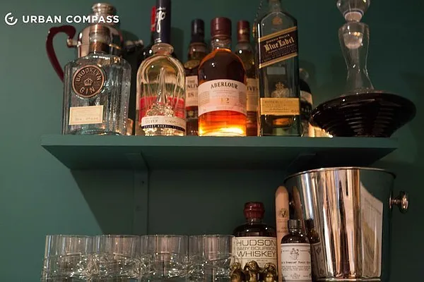 Rented by Compass | media 68