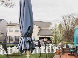 40 Calmes St, Charles Town, WV 25414