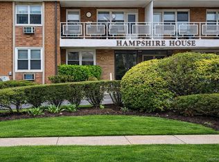 601 Chestnut Street #A17, Cedarhurst, NY