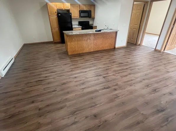 Northern Place Apartments 3, 102 11th Ave SE #3, Aberdeen, SD 57401