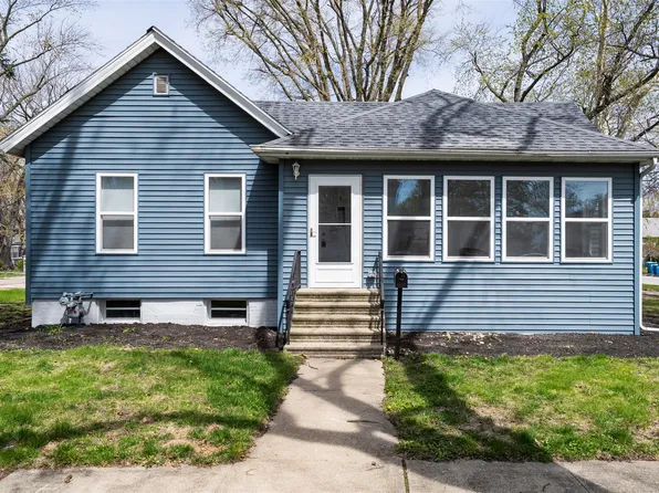 403 W Prairie St, Pontiac, IL 61764