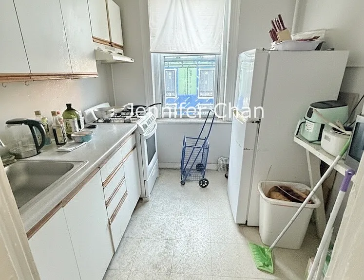 33 Gardner St #6 — Photo 3