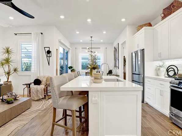 833 Sunrise Rd, Ladera Ranch, CA 92694