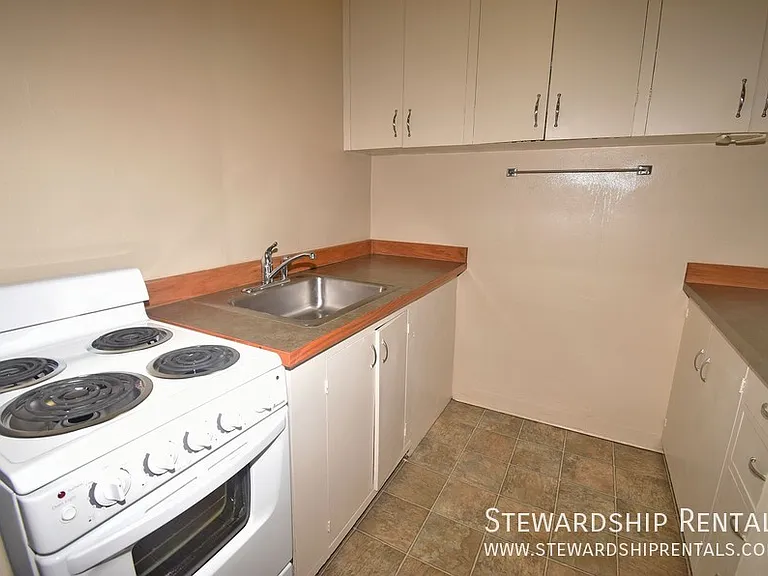 942 E 18th Ave #6 — Photo 7