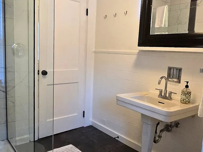Full Bath